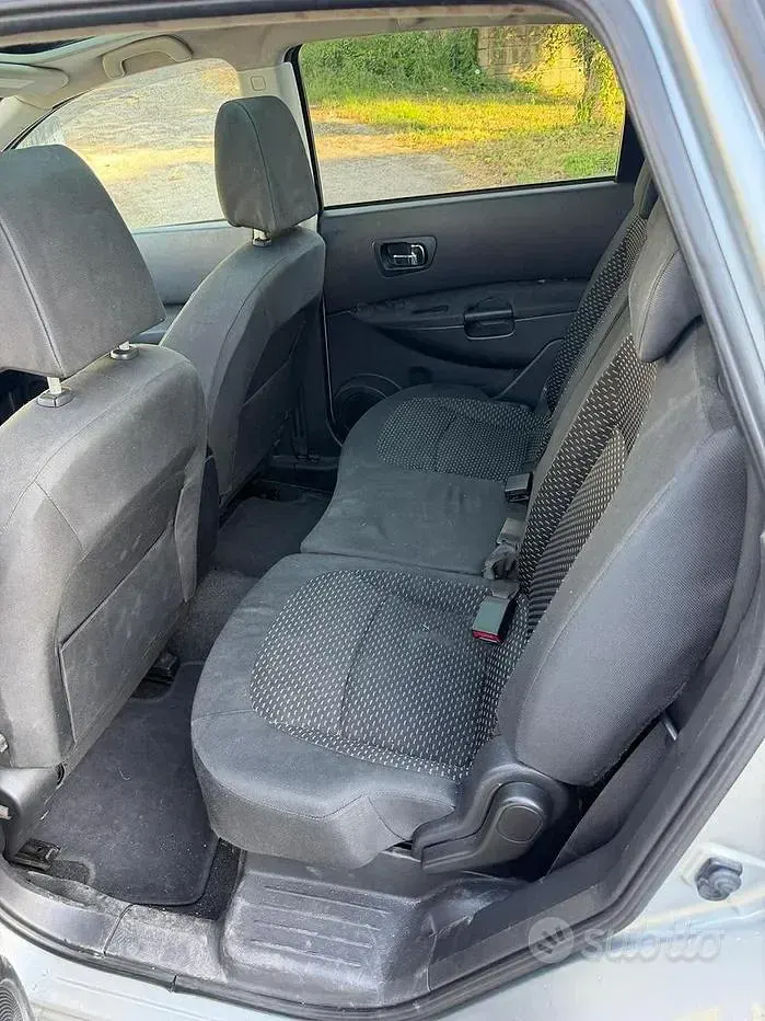 Usata Nissan Qashqai 150 CV (110 kW) 2008 Grigio SUV