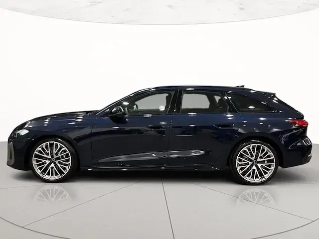Usata Audi A5 S-Line 204 CV (150 kW) 2024 Blu firmamento metallizzato Station wagon