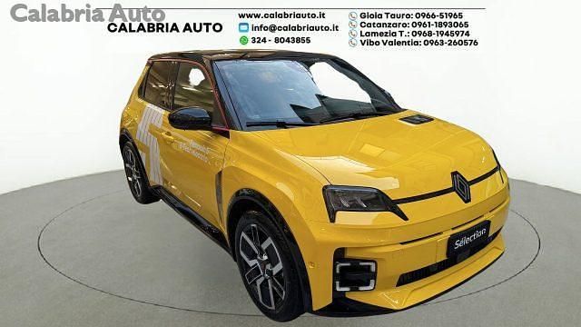 Usata Renault 5 E-Tech Komfort 110 kW (150 CV) 2024 Giallo Berlina