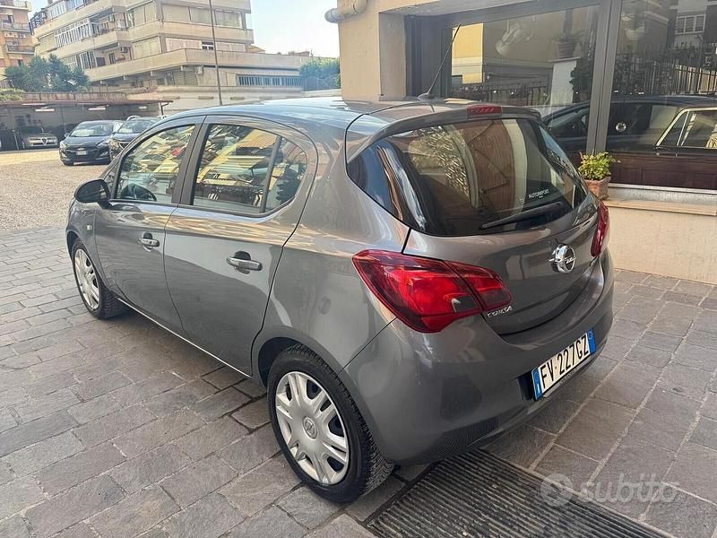Usata Opel Corsa 90 CV (66 kW) 2019 Grigio Utilitaria