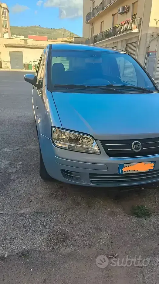 Usata Fiat Idea 70 CV (51 kW) 2005 Monovolume