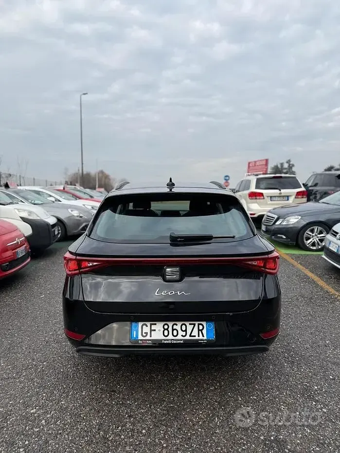 Gebraucht Seat Leon 110 PS (80 kW) 2021 Schwarz Kombi