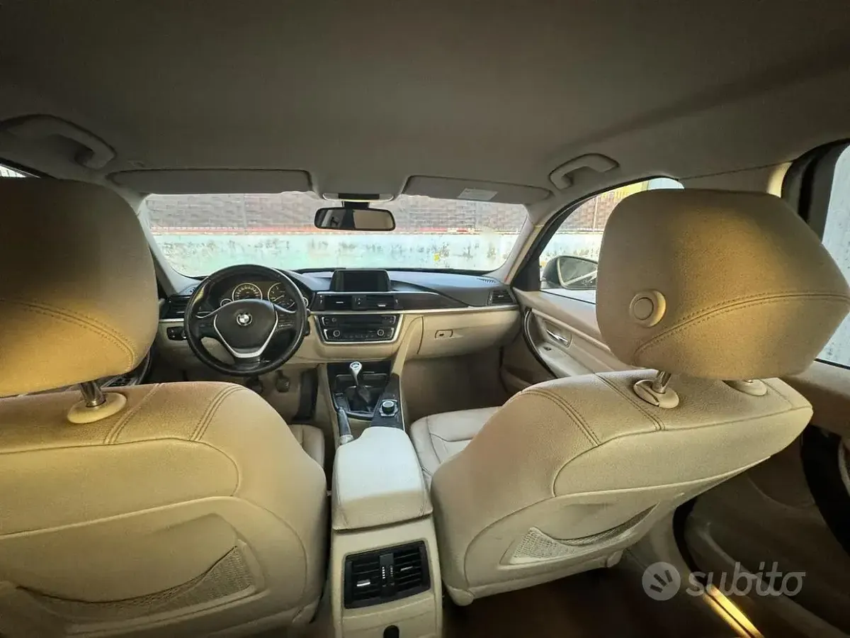 Usata BMW 320 184 CV (135 kW) 2014 Blu Berlina