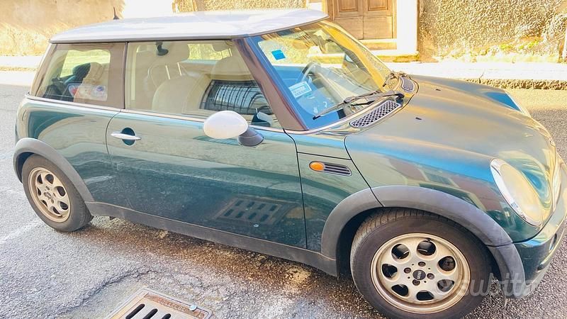 Usata Mini Cooper 116 CV (85 kW) 2002 Verde Utilitaria
