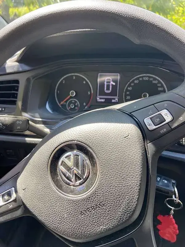 Usata VW Polo Comfortline 95 CV (69 kW) 2020 Arancione Utilitaria