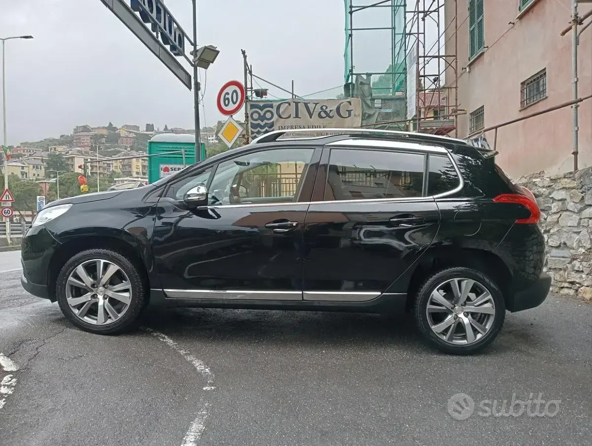 Käytetty Peugeot 2008 Allure 110 HP (80 kW) 2016 Musta Katumaasturi