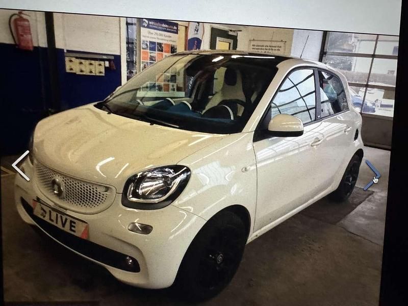 Bianco Usata 2015 Smart ForFour Proxy Utilitaria | 7600 € (Ottimo prezzo) - Immagine 1/4