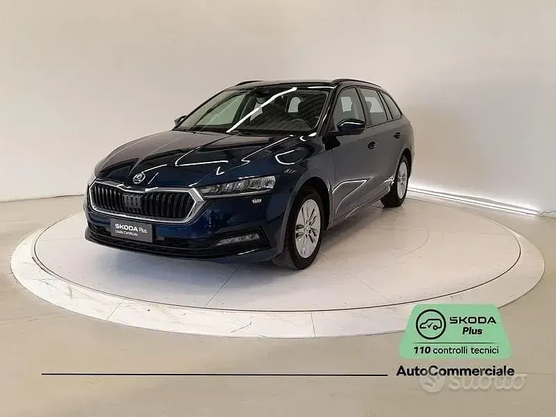 Usata Skoda Octavia Executive 150 CV (110 kW) 2023 Blu Station wagon