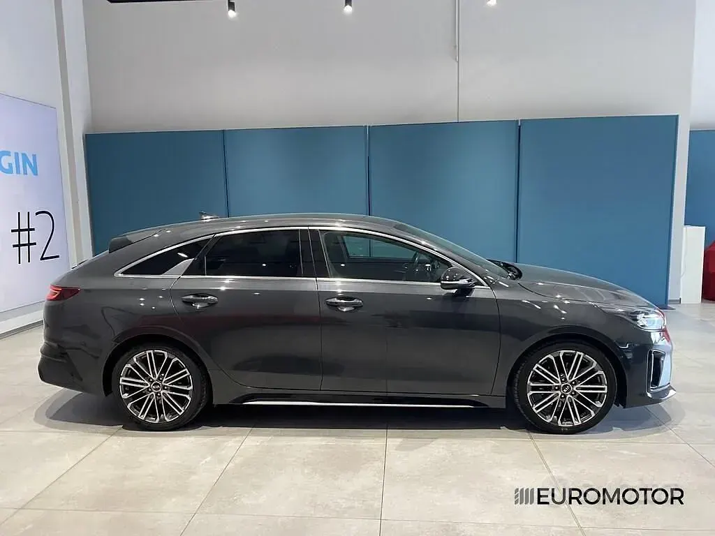 Usata Kia ProCeed GT-Line 136 CV (100 kW) 2019 Dark penta metal Utilitaria