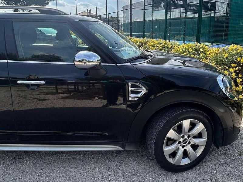 Usata Mini One Countryman Hype 102 CV (75 kW) 2018 Nero SUV