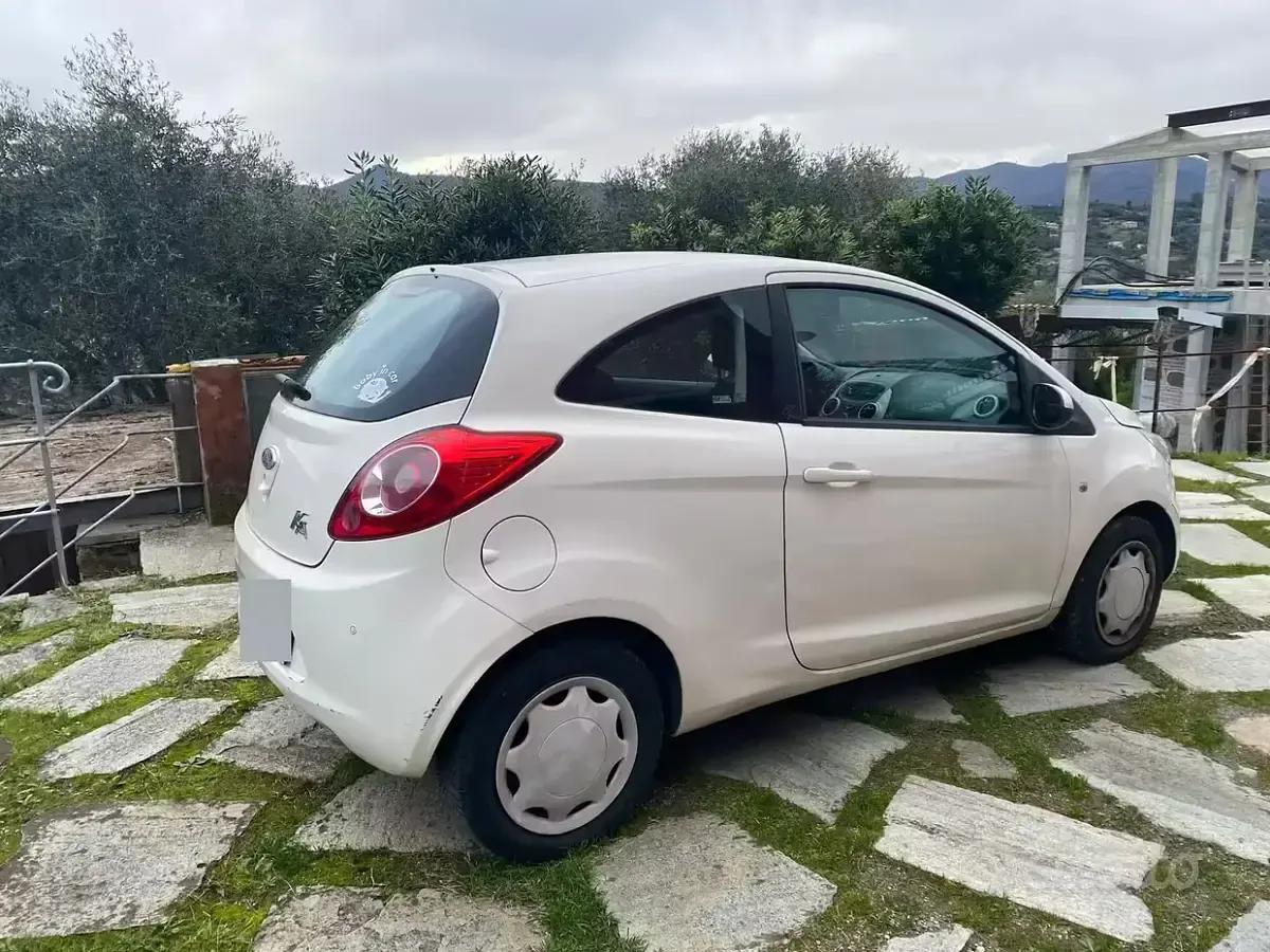Usata Ford Ka 69 CV (50 kW) 2009 Bianco Utilitaria