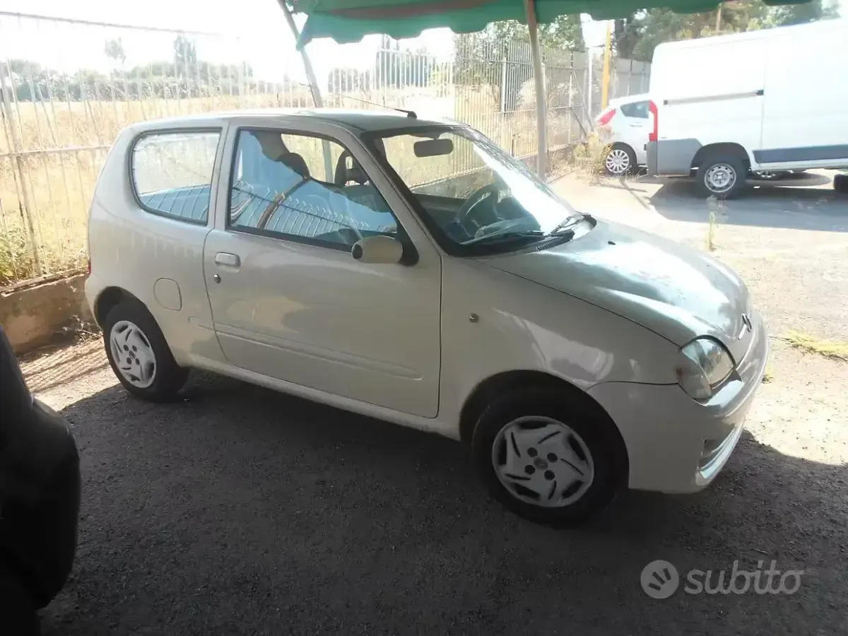 Usata Fiat 600 54 CV (39 kW) 2006 Utilitaria