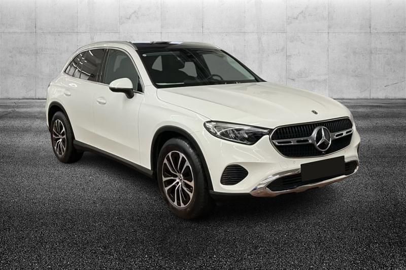 Usata Mercedes GLC220 Advanced 197 CV (144 kW) 2024 Bianco pastello SUV
