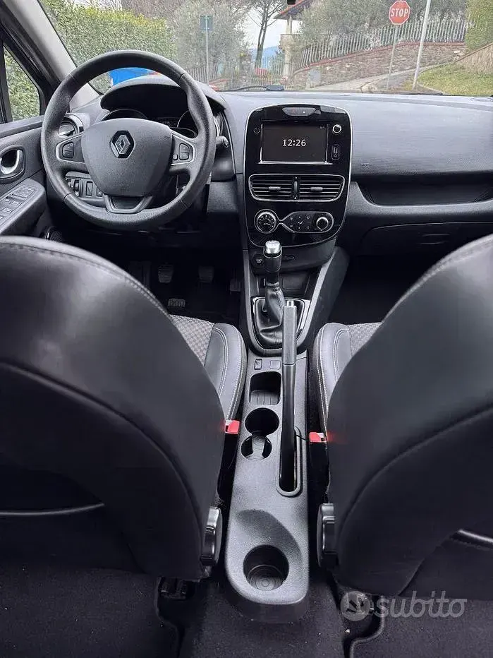 Usata Renault Clio IV Zen 90 CV (66 kW) 2019 Grigio Berlina