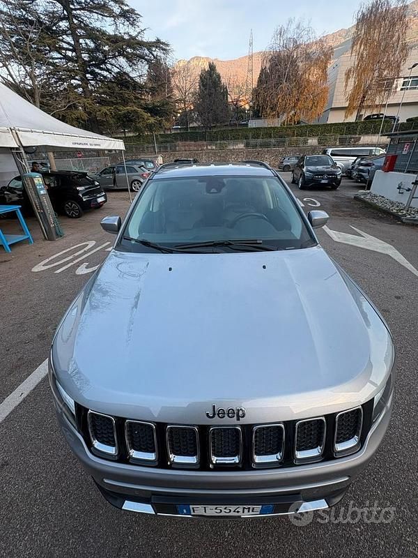 Usata Jeep Compass 170 CV (125 kW) 2019 Grigio SUV