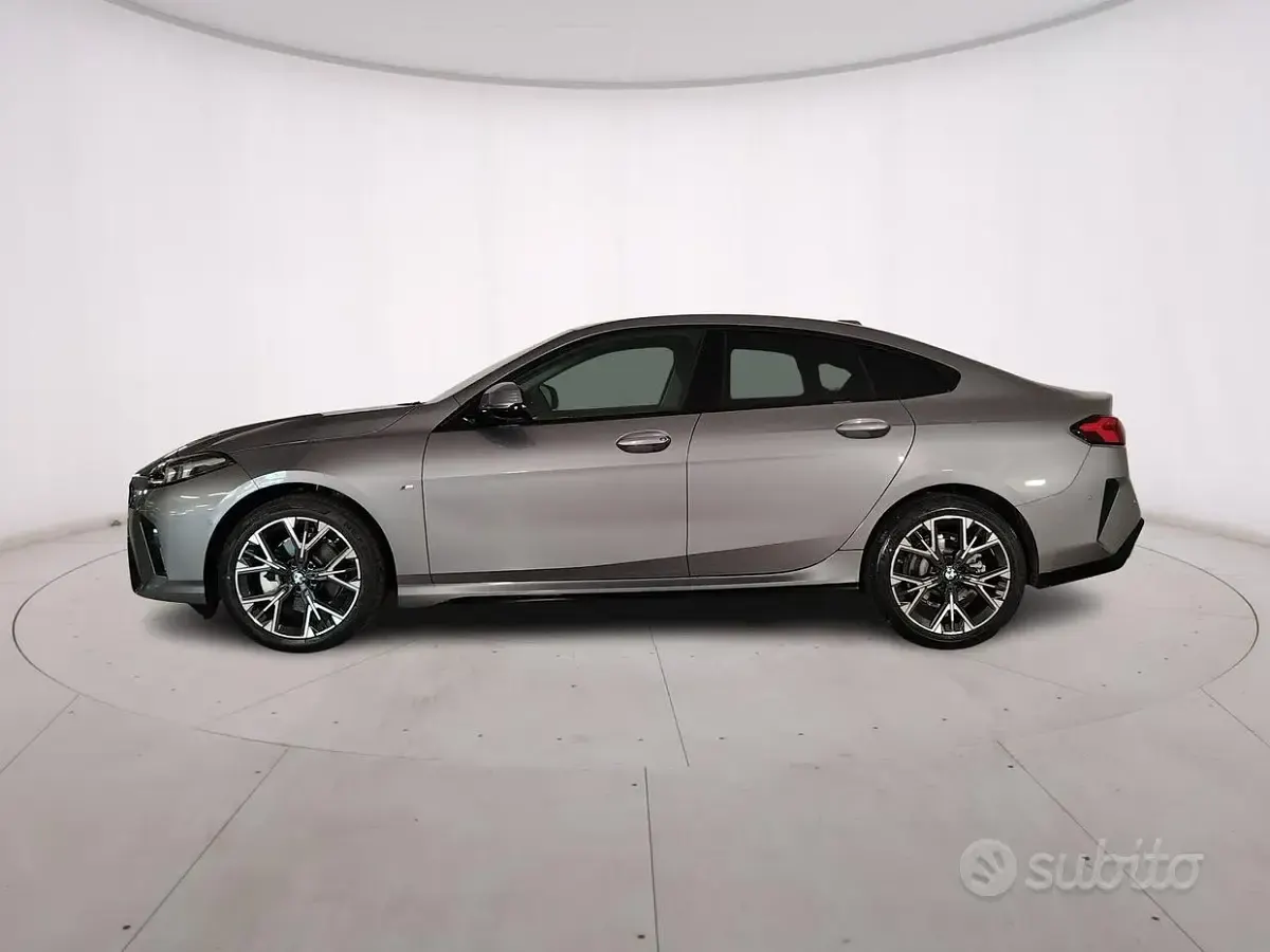 Nuova BMW 218 Gran Coupé M Sport 150 CV (110 kW) 2026 Grigio Coupé
