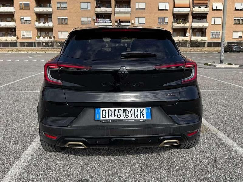 Usata Renault Captur Engineered 94 CV (69 kW) 2023 Nero SUV