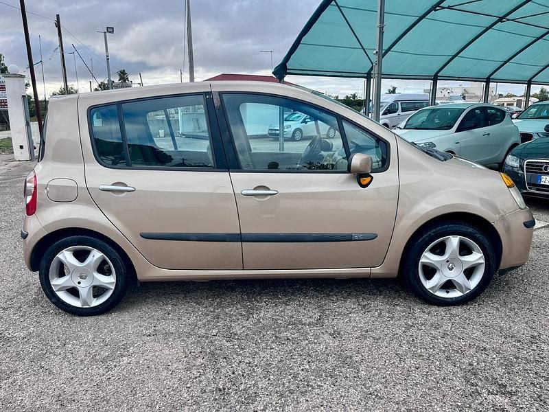 Usata Renault Modus Dynamique 82 CV (60 kW) 2005 Marrone Monovolume