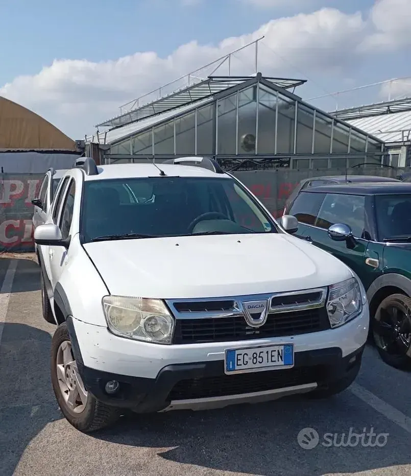 Usata Dacia Duster 105 CV (77 kW) 2011 Grigio SUV