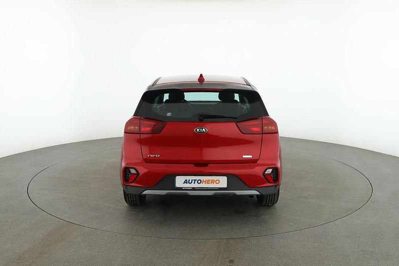 Usata Kia Niro Urban 104 CV (76 kW) 2020 Rosso SUV