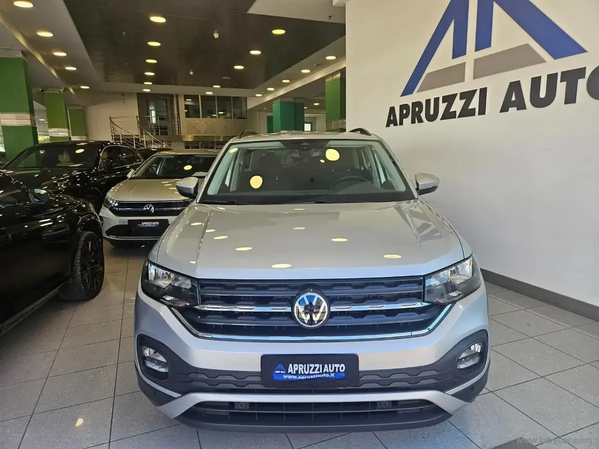 Usata VW T-Cross Life 95 CV (69 kW) 2022 Argento SUV