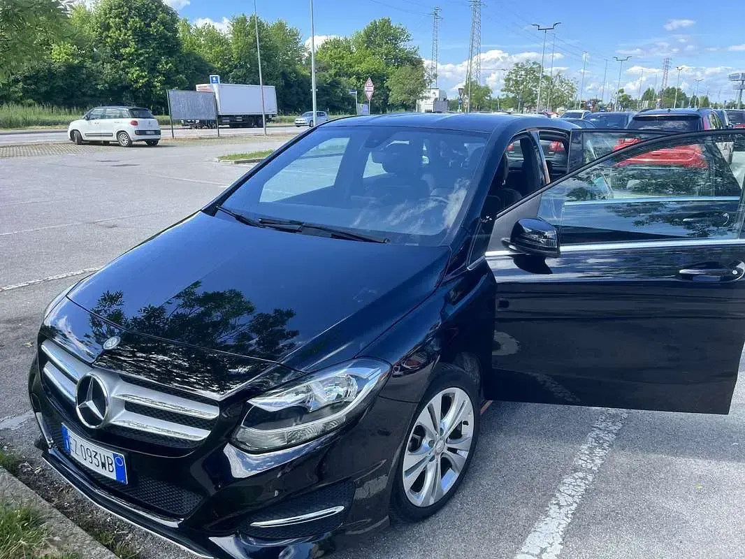 Usata Mercedes B180 109 CV (80 kW) 2015 Utilitaria
