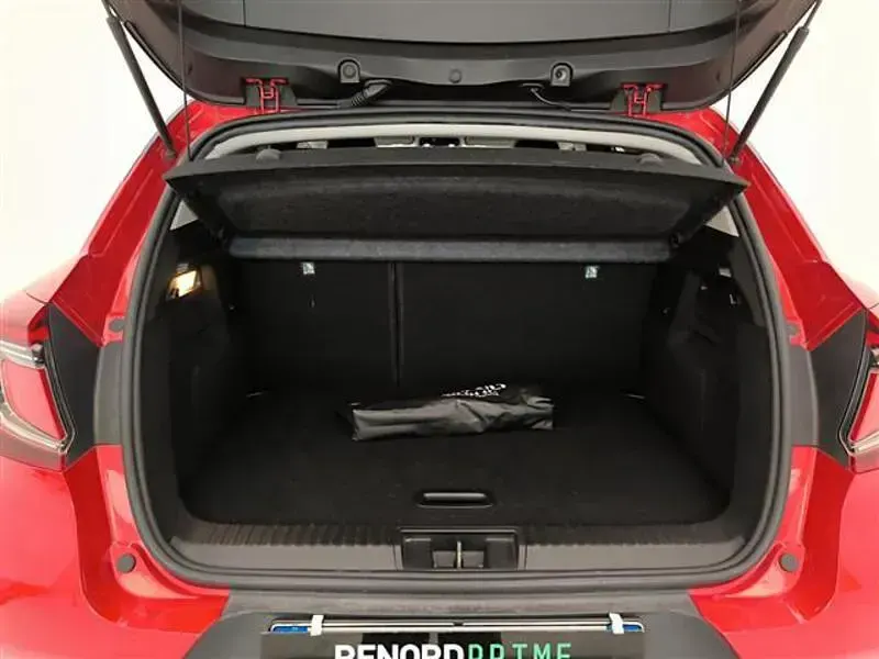 Usata Renault Captur Intens 145 CV (106 kW) 2022 SUV