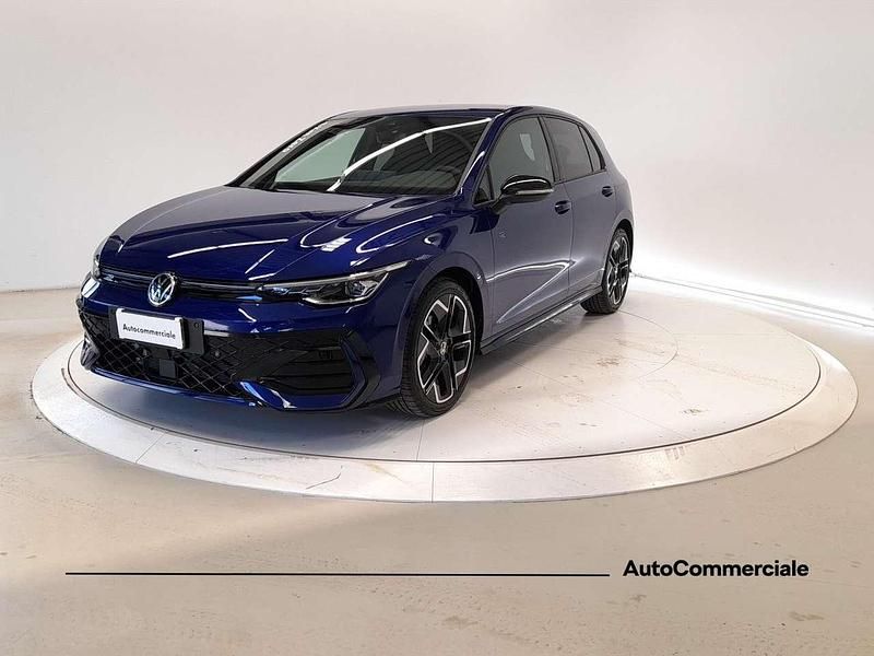 Nuova VW Golf VIII R-line Plus 150 CV (110 kW) 2026 Blu/azzurro Utilitaria
