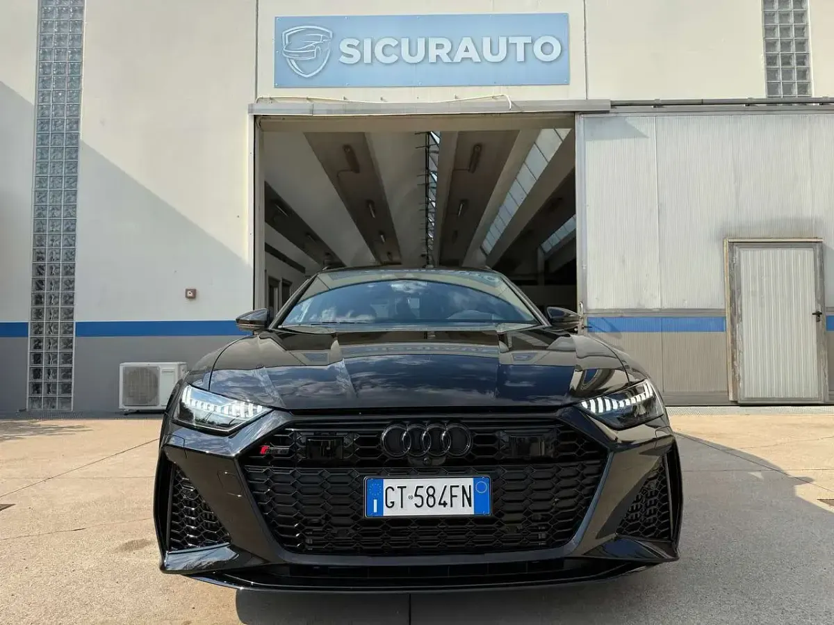 Usata Audi RS6 600 CV (441 kW) 2023 Nero Station wagon