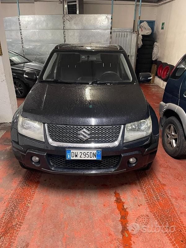 Usata Suzuki Grand Vitara 140 CV (102 kW) 2009 Nero SUV