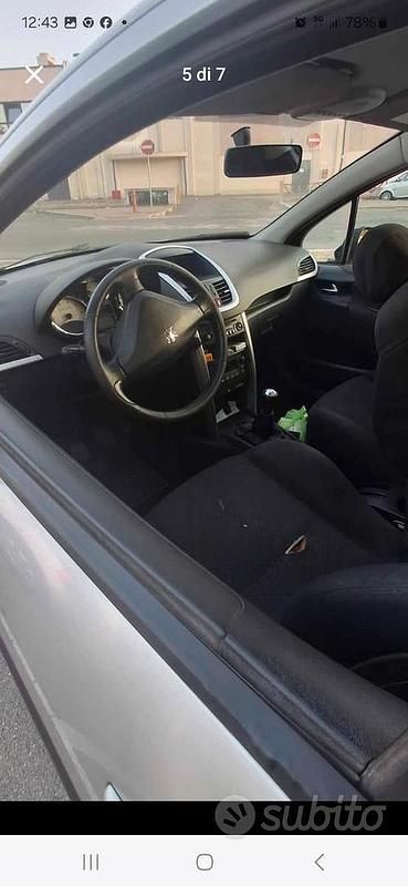 Usata Peugeot 207 88 CV (64 kW) 2006 Grigio Berlina
