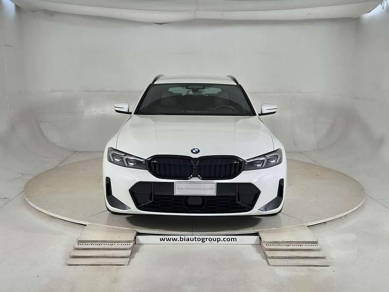 Begagnad BMW 320 M Sport 190 HK (139 kW) 2025 Vit Kombi