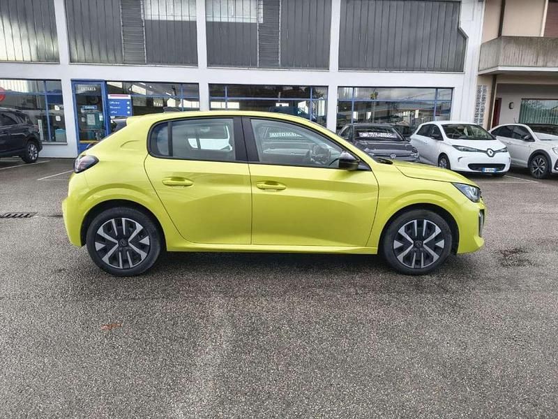 Usata Peugeot 208 Active 101 CV (74 kW) 2024 Giallo Utilitaria
