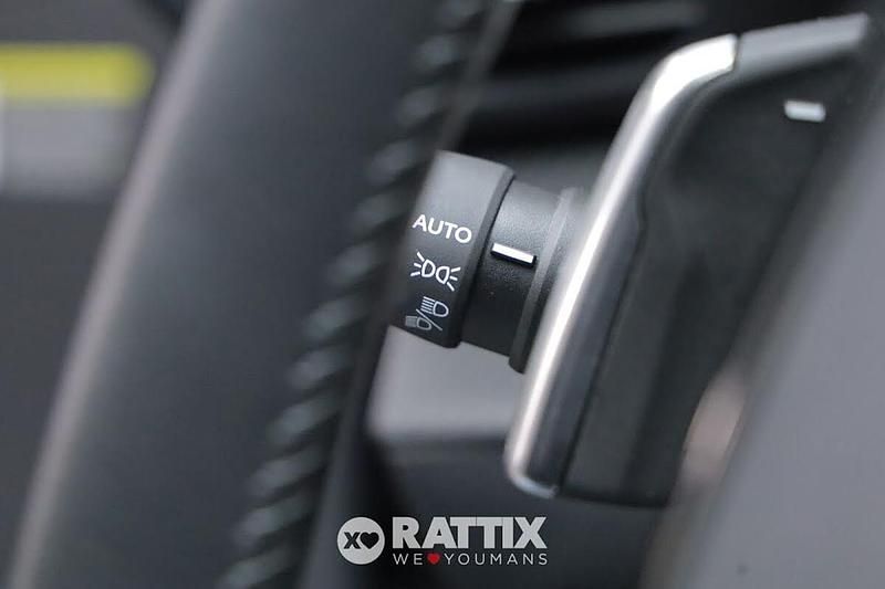 Usata Peugeot 208 Allure 101 CV (74 kW) 2025 Grigio selenium Utilitaria