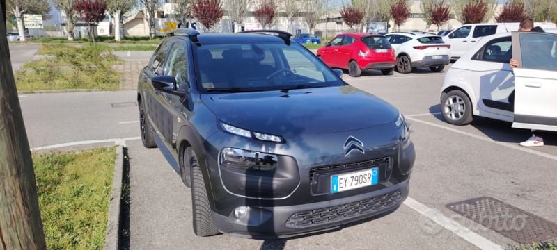 Usata 2015 Citroën C4 Cactus Shine Due volumi | 6500 € - Immagine 1/4