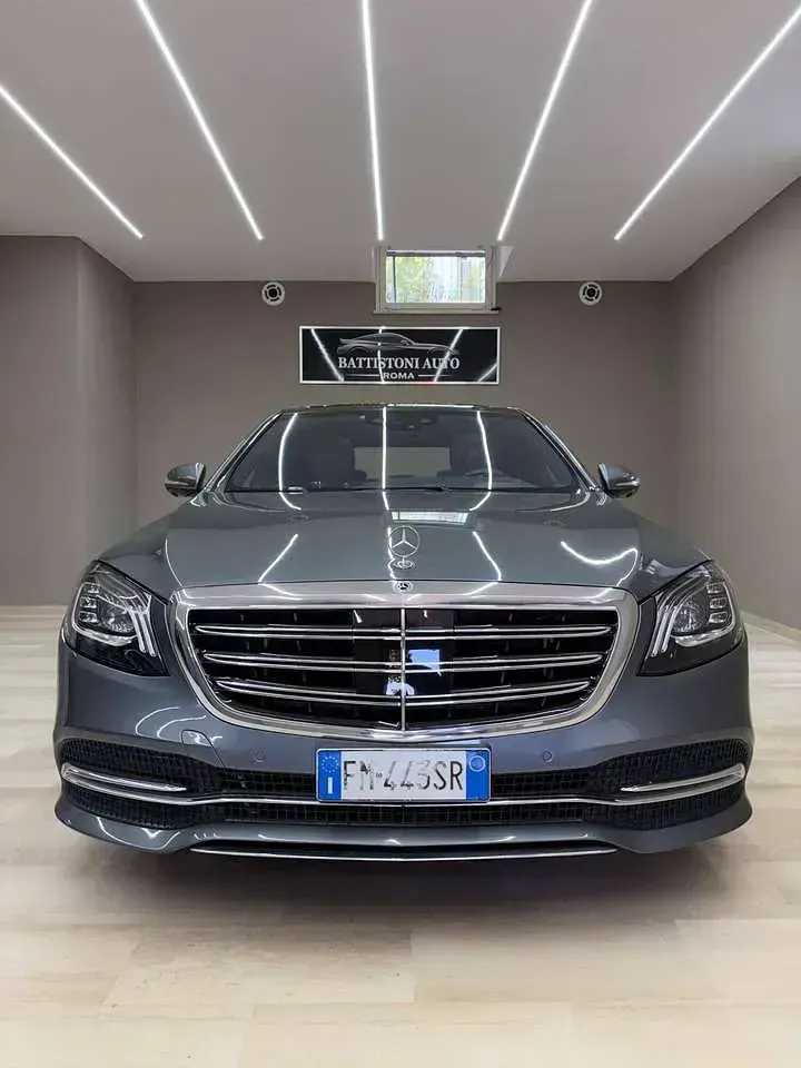 Usata Mercedes S560 Premium Plus 469 CV (344 kW) 2018 Grigio selenite metallizzato Berlina
