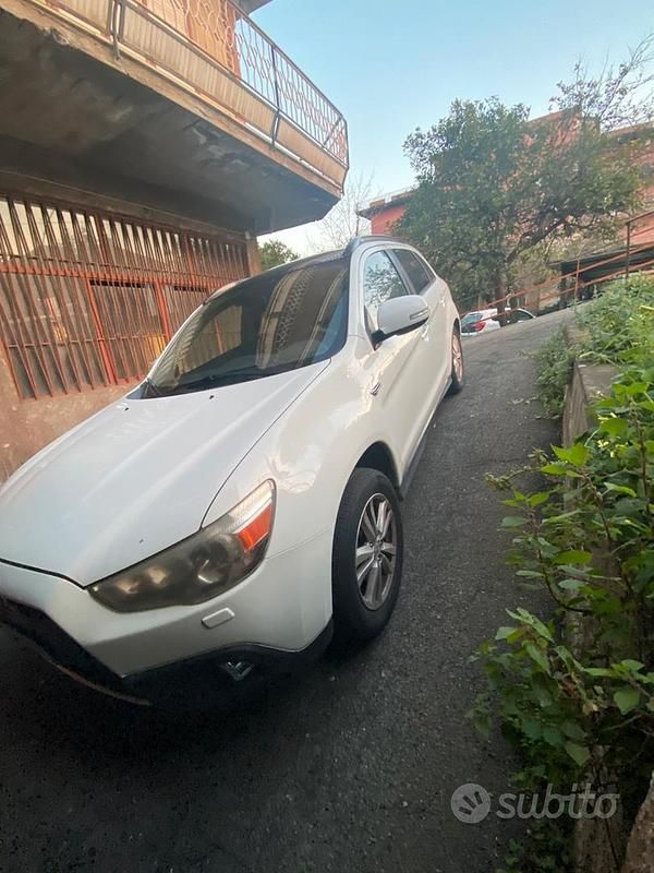 Usata Mitsubishi ASX 150 CV (110 kW) 2011 Bianco SUV