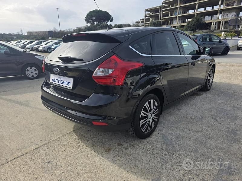 Usata Ford Focus Titanium 115 CV (84 kW) 2011 Nero Berlina