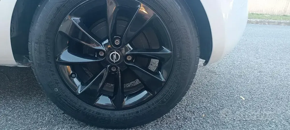 Usata Opel Corsa 90 CV (66 kW) 2018 Bianco Berlina