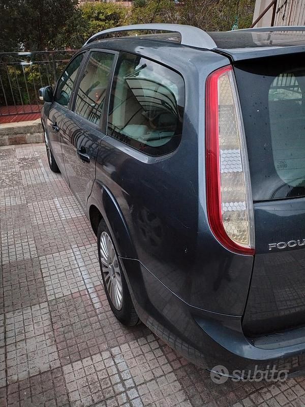 Usata Ford Focus 2009 Grigio Berlina