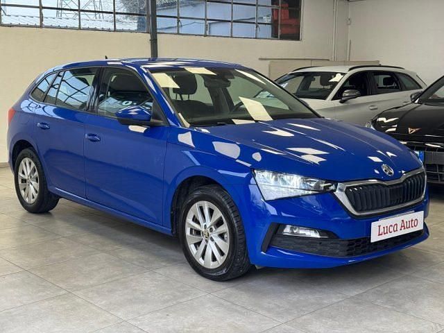 Usata Skoda Scala 95 CV (69 kW) 2023 Blu Utilitaria