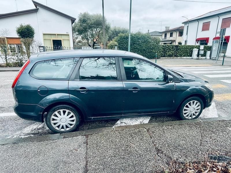 Usata Ford Focus 2007 Blu Station wagon