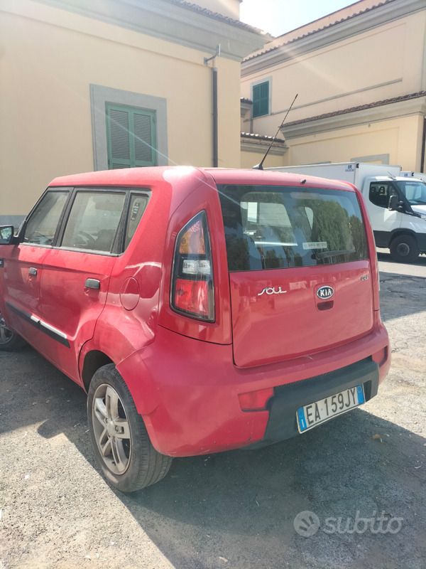 Usata Kia Soul 128 CV (94 kW) 2010 Rosso SUV