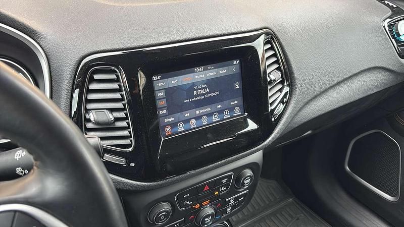 Usata Jeep Compass Limited 140 CV (102 kW) 2017 Grigio SUV