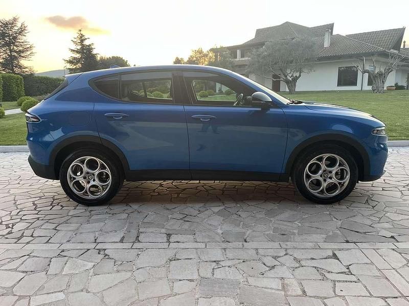 Nouvelle Alfa Romeo Tonale Sprint 131 ch (96 kW) 2025 SUV