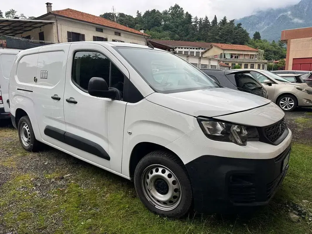 Usata Peugeot Partner 99 CV (72 kW) 2020 Bianco Monovolume