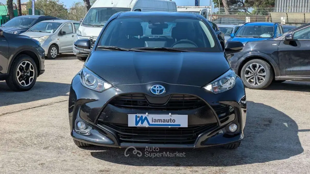 Occasion Toyota Yaris Hybrid Business Edition 92 PK (67 kW) 2021 Zwart Sedan