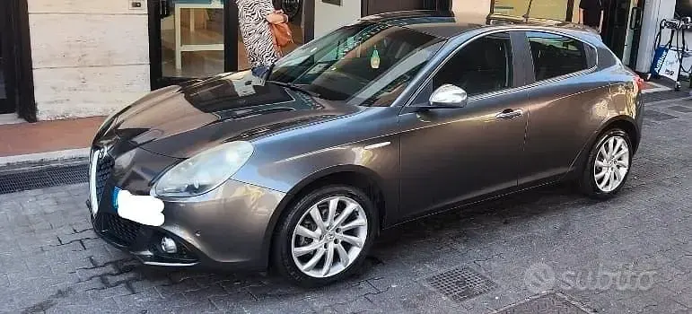 Usata Alfa Romeo Giulietta 109 CV (80 kW) 2014 Grigio Utilitaria