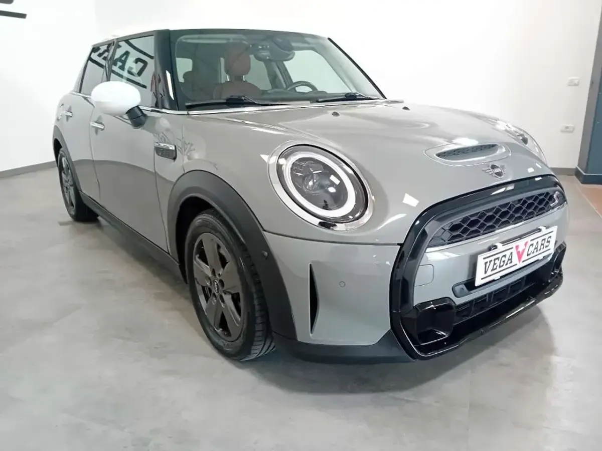 Usata Mini Cooper S 178 CV (130 kW) 2021 Antracite Utilitaria