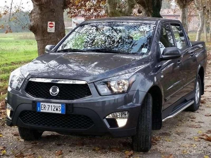 Usata SsangYong Actyon 155 CV (114 kW) 2013 Grigio SUV